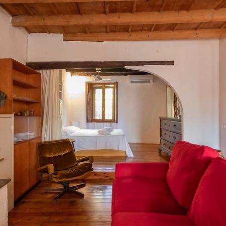 Navigli, Caratteristico Appartamento Milanese Exteriör bild